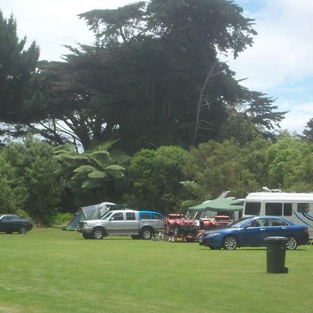 Karamea Holiday Park Екстер'єр фото