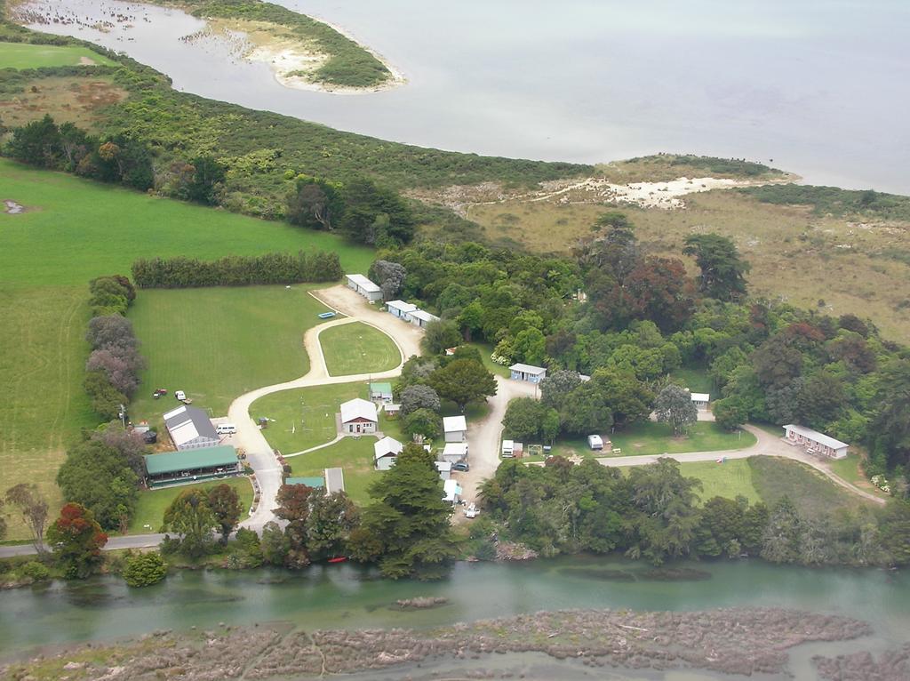 Karamea Holiday Park Екстер'єр фото