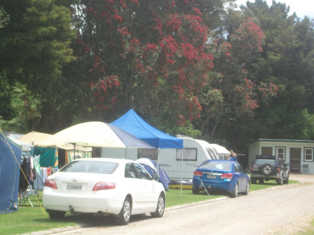 Karamea Holiday Park Екстер'єр фото